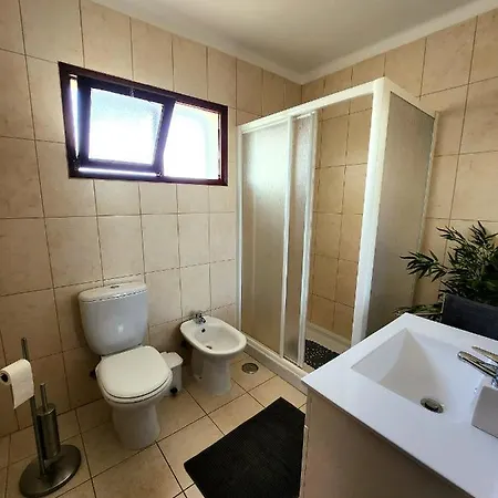 Oceanview Side Apartment *